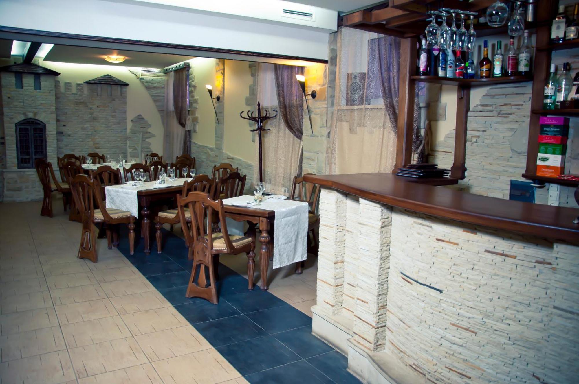 Central Hotel Soroca Bagian luar foto