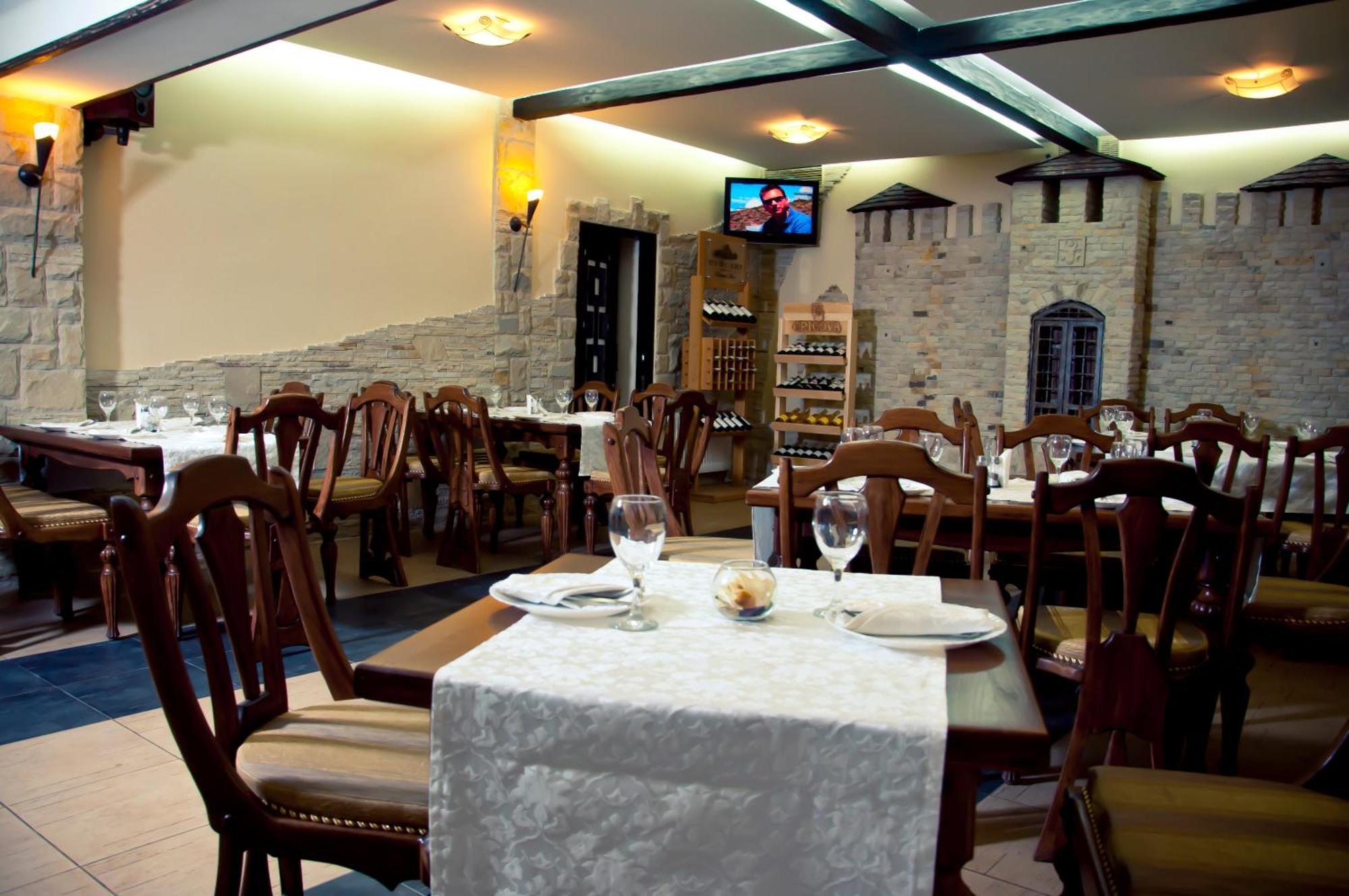 Central Hotel Soroca Bagian luar foto