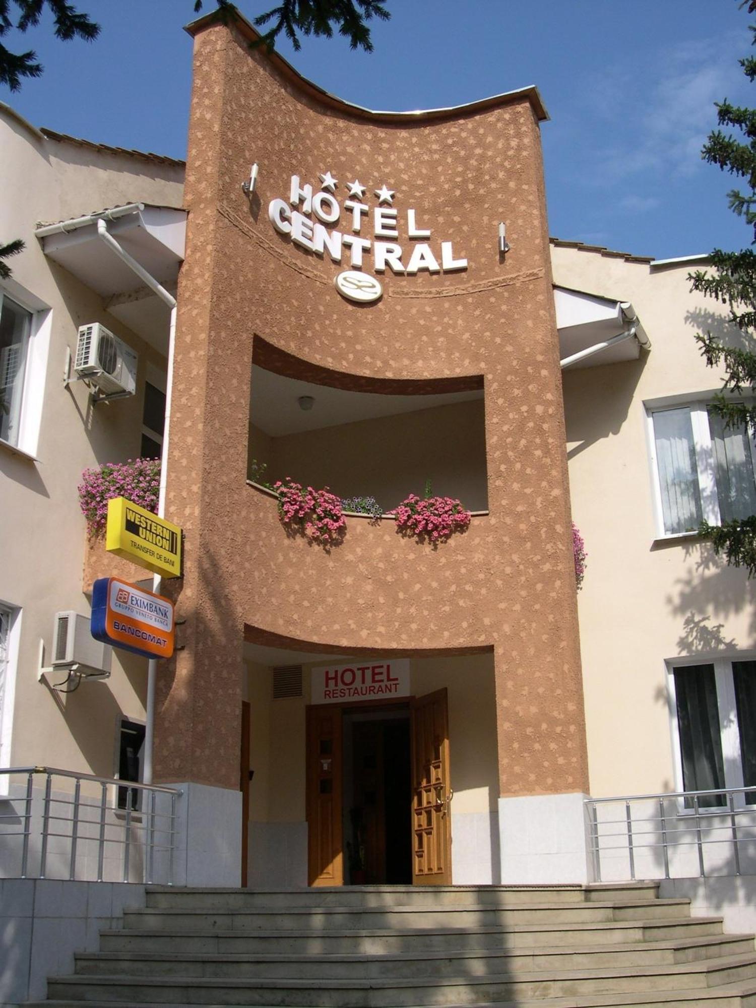 Central Hotel Soroca Bagian luar foto