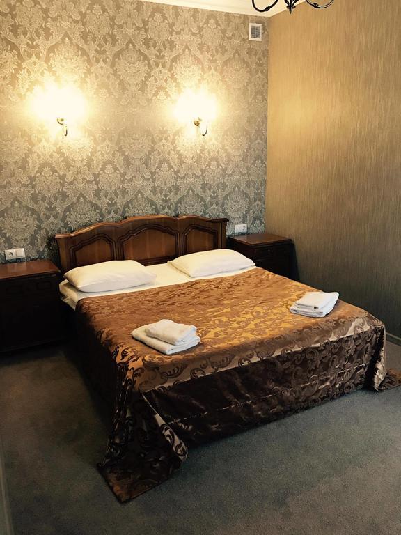Central Hotel Soroca Bagian luar foto
